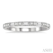 ASHI - ROUND & BAGUETTE DIAMOND BAND