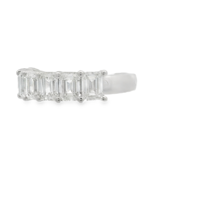 DIAMOND BAND - 2 CT EMERALD CUT