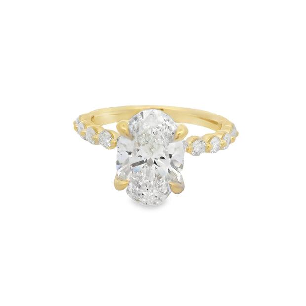 DIAMOND ENGAGEMENT RING - 2.5CT OVAL CENTER