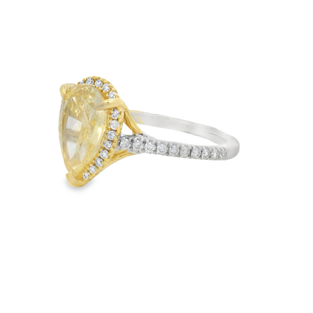 PEAR SHAPED YELLOW DIAMOND RING