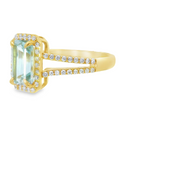 AQUAMARINE & DIAMOND RING