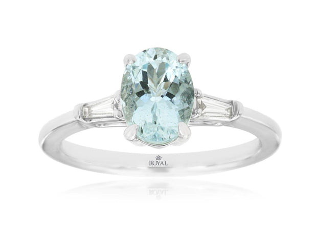 AQUAMARINE & DIAMOND RING