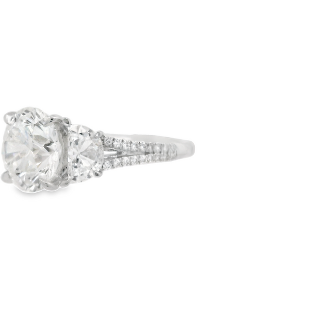 DIAMOND ENGAGEMENT RING - 4 TCW ROUND CENTER