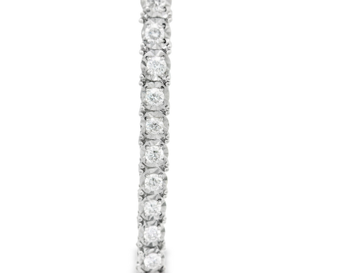 DIAMOND TENNIS NECKLACE - 5 3/4 CT