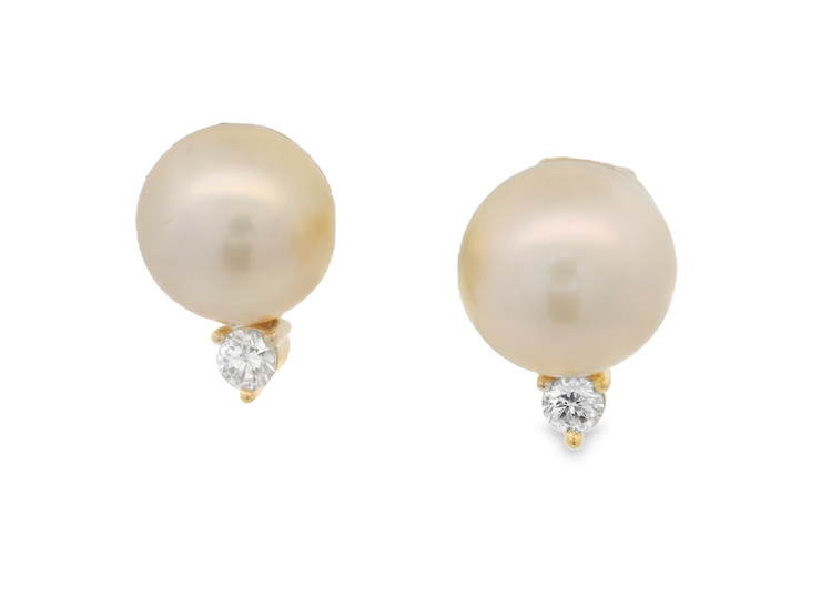 PEARL & DIAMOND STUD EARRINGS