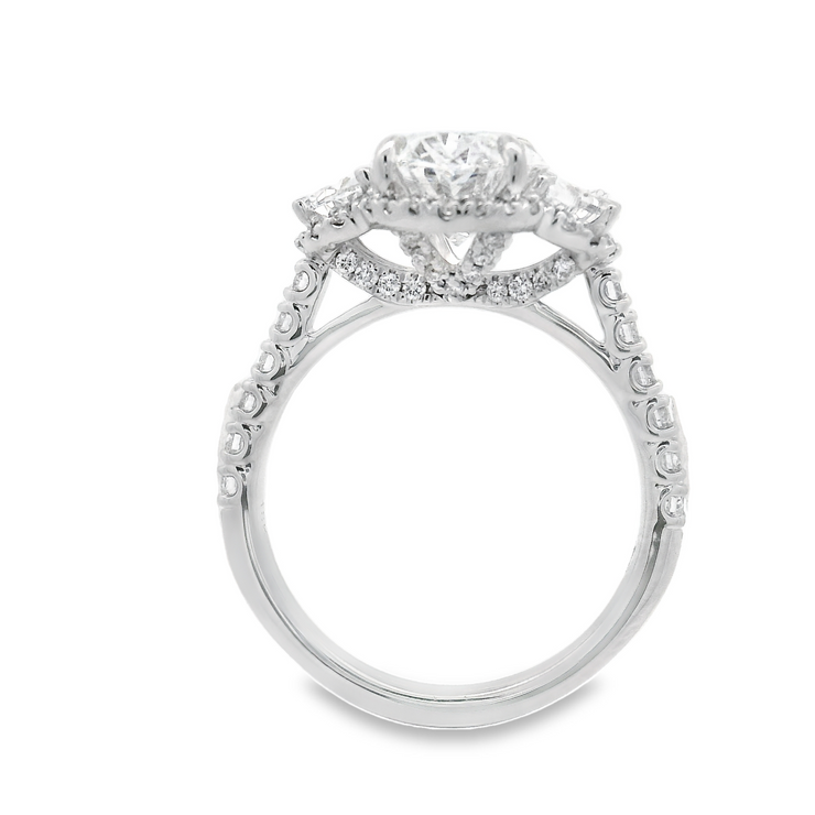 DIAMOND ENGAGEMENT RING - 3 CT OVAL CENTER