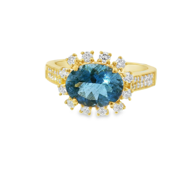 AQUAMARINE & DIAMOND RING