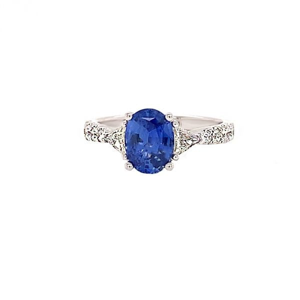 SAPPHIRE & DIAMOND RING