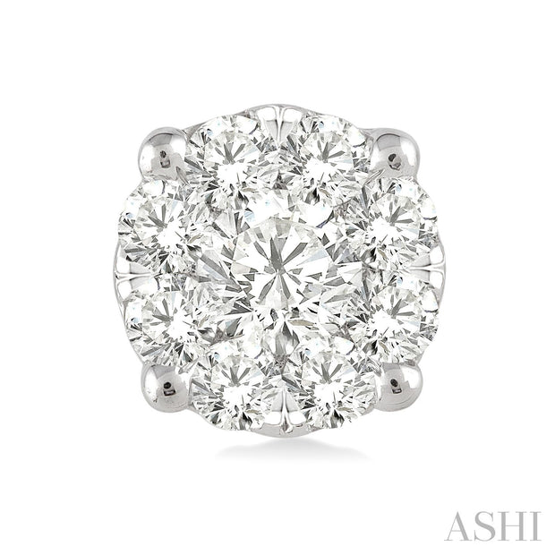 ASHI - 1/4 CARAT LOVEBRIGHT ESSENTIAL DIAMOND STUD EARRINGS