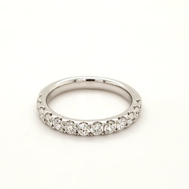 WHITE GOLD DIAMOND BAND - 0.75 TCW