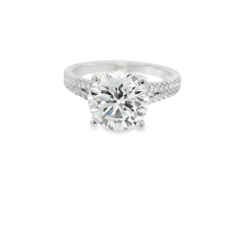 DIAMOND ENGAGEMENT RING - 3 CT ROUND CENTER