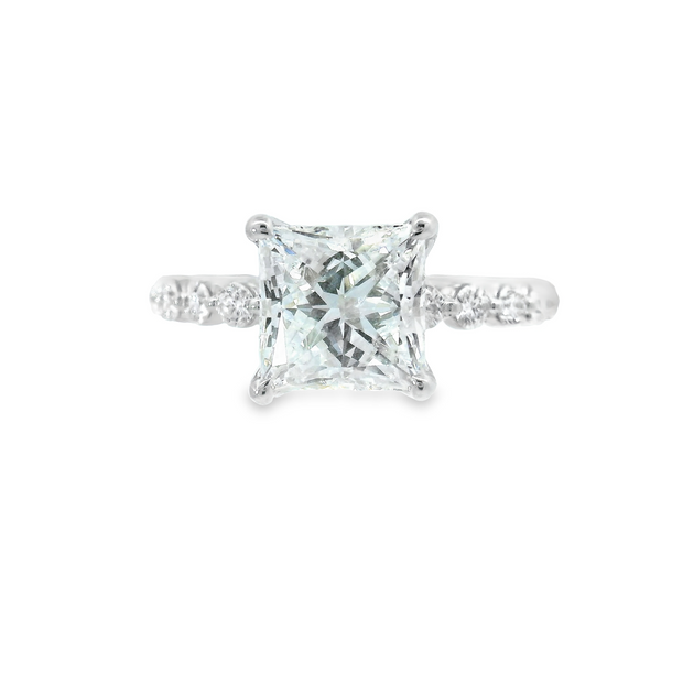 DIAMOND ENGAGEMENT RING