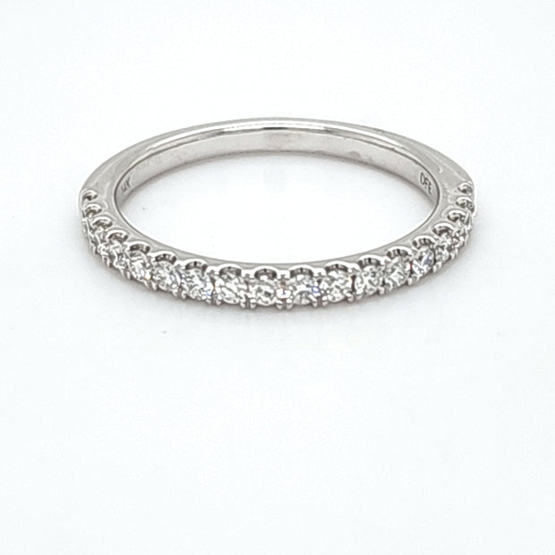 WHITE GOLD PRONG SET WEDDING BAND (.35CTTW)