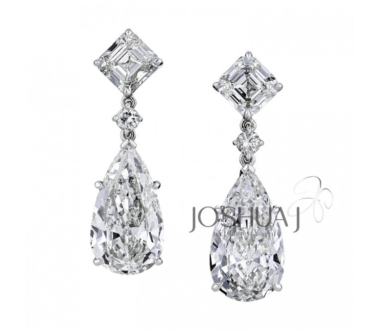 Pear Diamond Dangle Earrings - 18 Ct