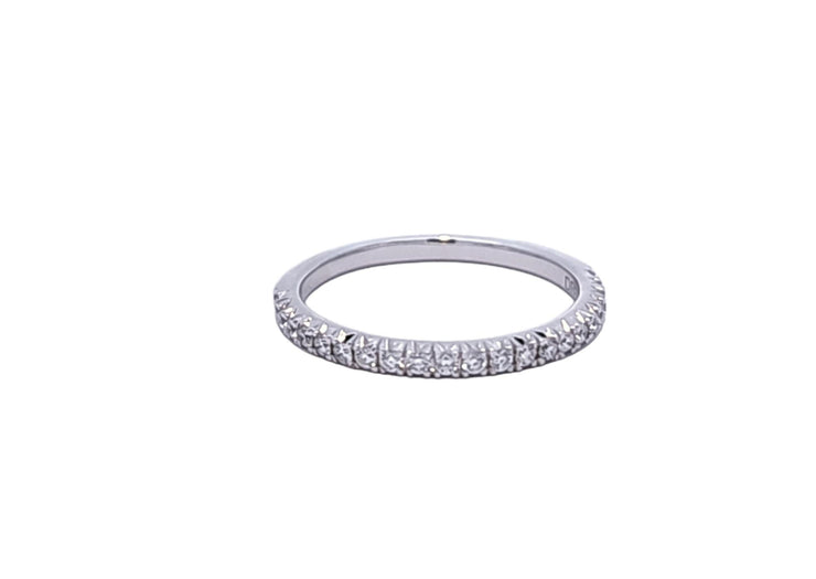 FRENCH PAVE DIAMOND WEDDING BAND (.25CTTW)