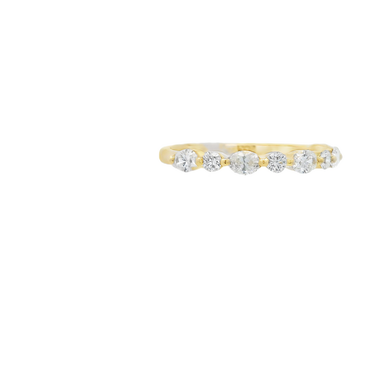 ALTERNATING SHAPES DIAMOND WEDDING BAND