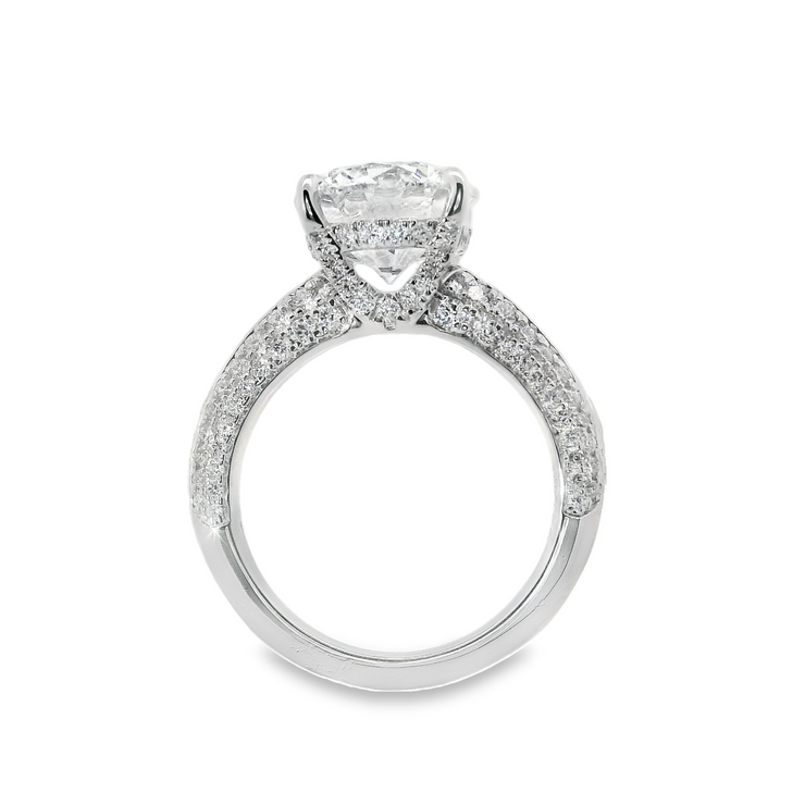 DIAMOND ENGAGEMENT RING - 4 CT ROUND CENTER