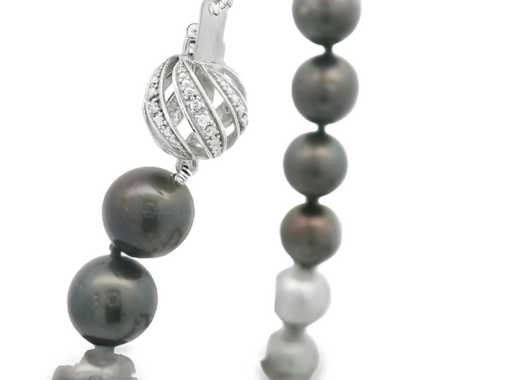 TAHITIAN PEARL NECKLACE